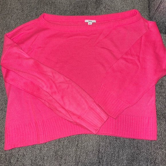 Off the shoulder cropped sweater - Picture 1 of 3